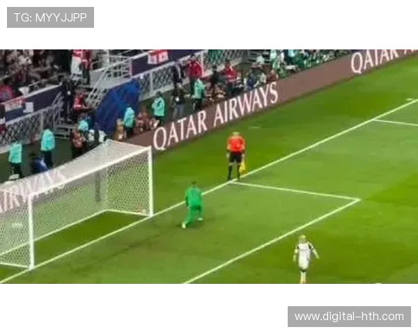 十人巴黎2-1客胜斯特拉斯堡，萨福诺夫扑点立功